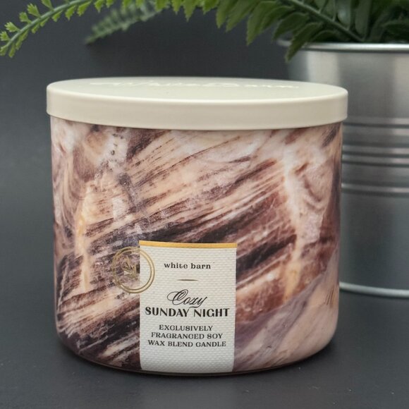 BBW Cozy Sunday Night White Barn Bath & Body Works 3 Wick Candle - Picture 1 of 10